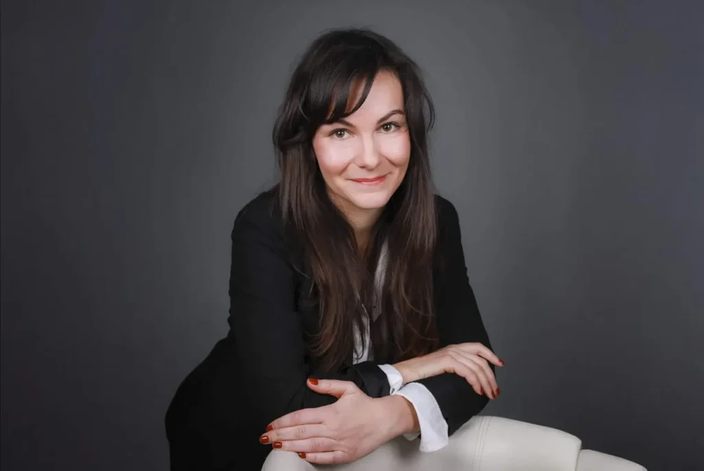 Avocat Laura SERVAIS (PARIS)