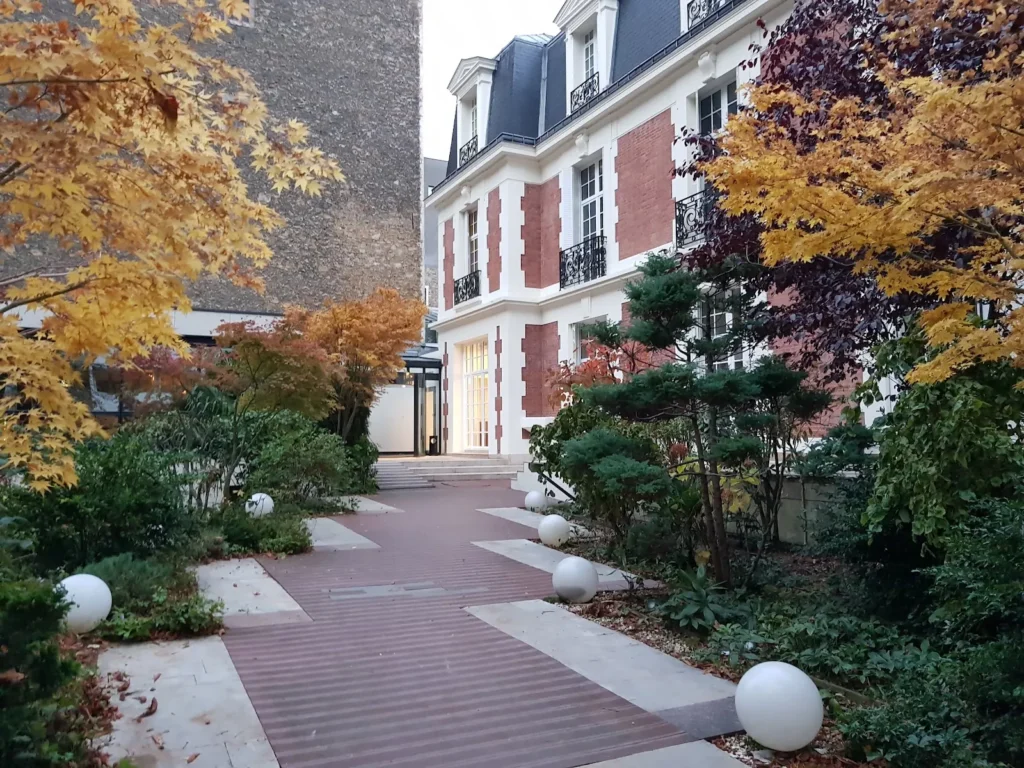 Avocat Margaux VAN DEN BOSSCHE (PARIS)